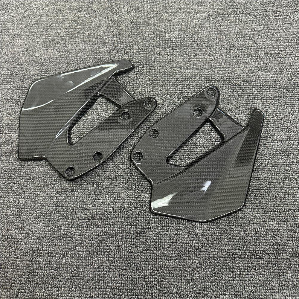 Suitable for Bmw R1300Gs Modified Carbon Fiber Front Windshield Side Deflector Spoiler Enlarged and Widened