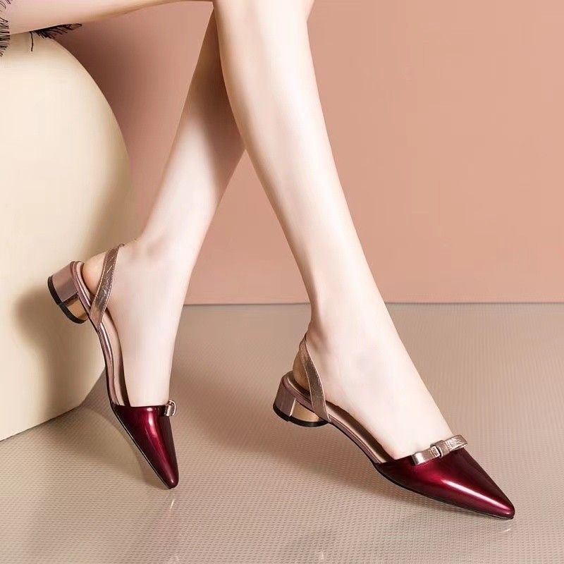 Sandalias mujer verano punta puntiaguda sandalias de tacón grueso cabeza de bolso de cuero suave moda tacón medio todo fósforo nuevo estilo exterior tacones altos vacíos