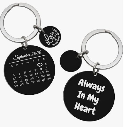DIY Stainless Steel Couple Keychain with Customizable Calendar and Name, Valentine's Day Gift, Metal Pendant, Trendy Pendant
