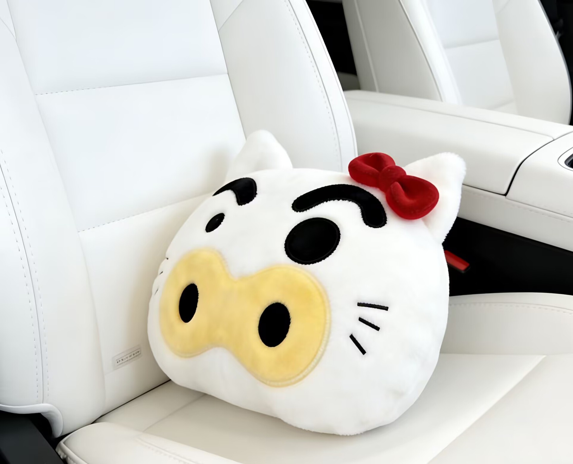 Crayon Shin-Chan Chubby Zaemon Car Headrest Neck Pillow Cushion Car Seat Crayon Shin-Chan Car Headrest