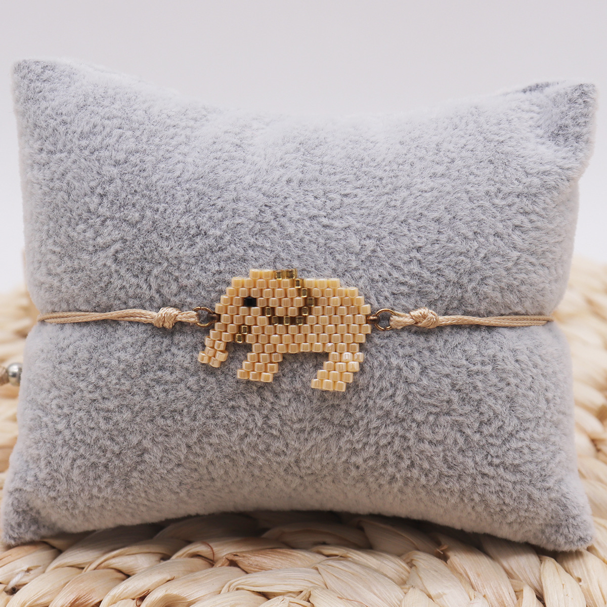 IG-Stil Elefant Saatperle Seil Kettenlos Streich Armbänder Großhandel display picture 14