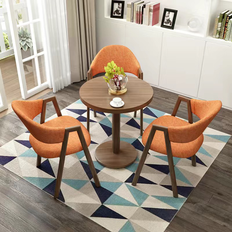 60개 원형 테이블과 의자 3개 호두 오렌지 천