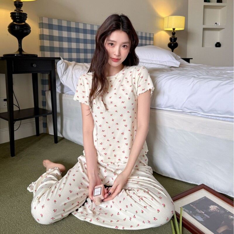 Women's Spring and Summer Cotton Pajamas, Simple and Sexy, Skims Kardashian Style, Printed Ruffled Short-Sleeve Top and Long Pants, Casual and Comfortable