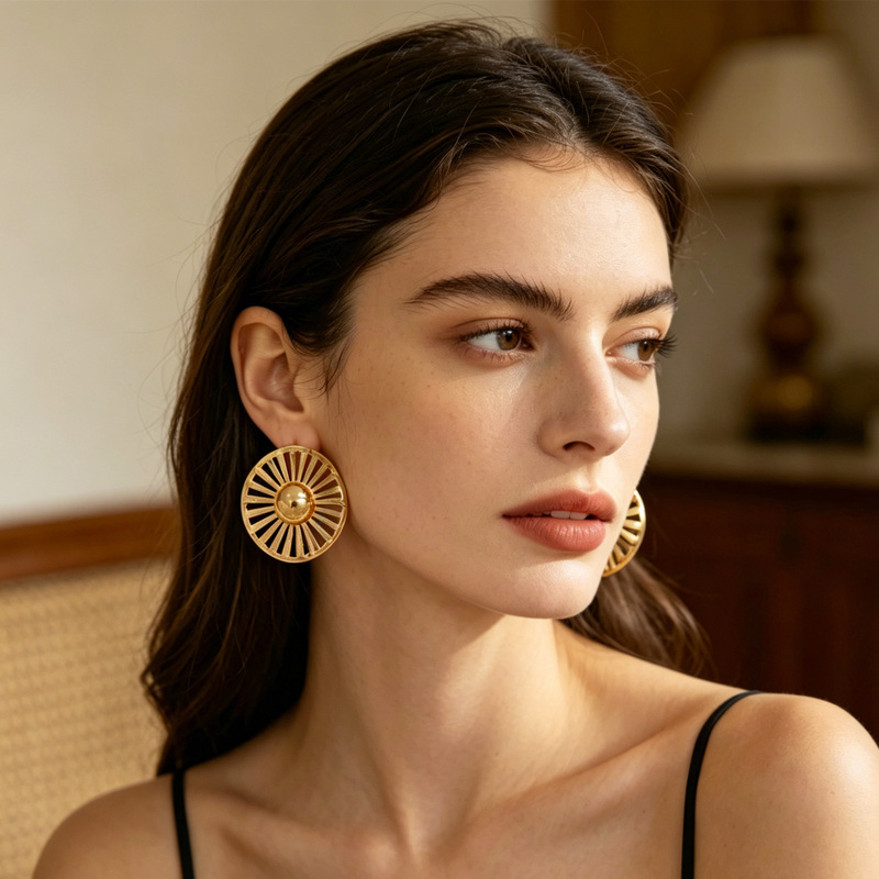 Fashionable and Unique Earrings, Irregular Exaggerated Circle Studs, Light Luxury Retro Style Earrings for Women, High-End Earrings Fashionable and Unique Earrings, Irregular Exaggerated Circle Studs, Light Luxury Retro Style Earrings for Women, High-End Earrings