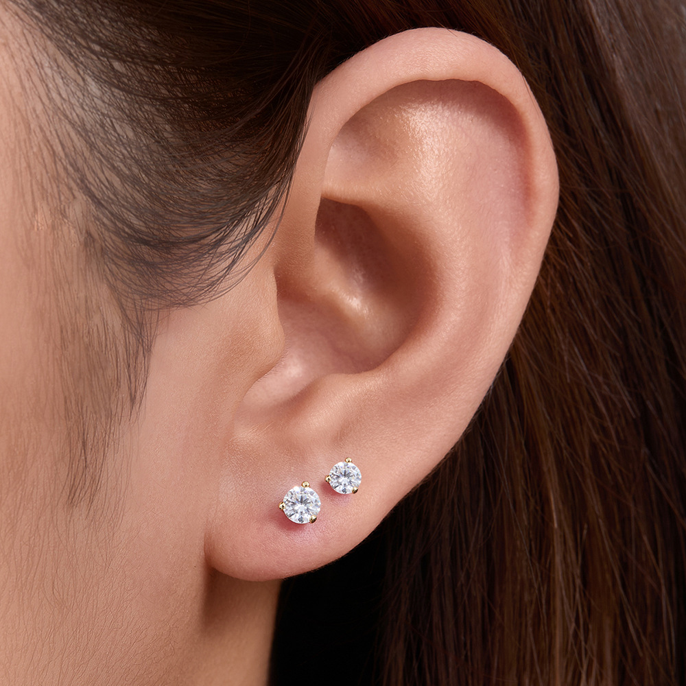 Peishang S925 Pendientes redondos de circonita de tres garras de plata esterlina Pendientes mini simples de moda para mujer Pendientes pequeños