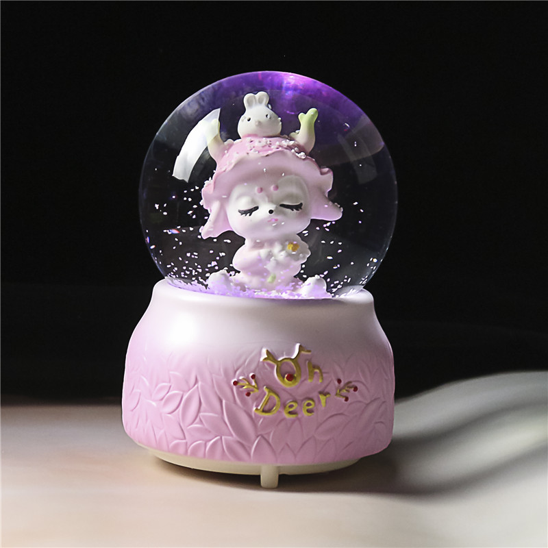 Nueva bola de cristal de mapache rosa pequeña, nieve, caja de música luminosa, luz nocturna, caja de música de regalo, artesanía de una pieza
