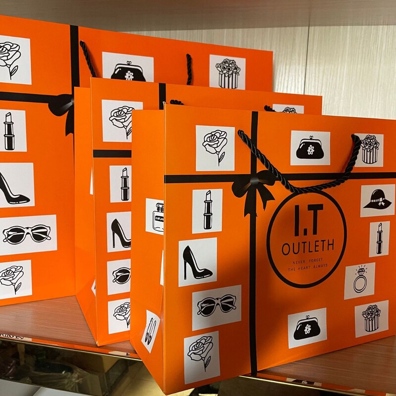 New gift bag shopping bag IT gift box bag shopping bag shoes down jacket paper bag sweater paper bag beauty