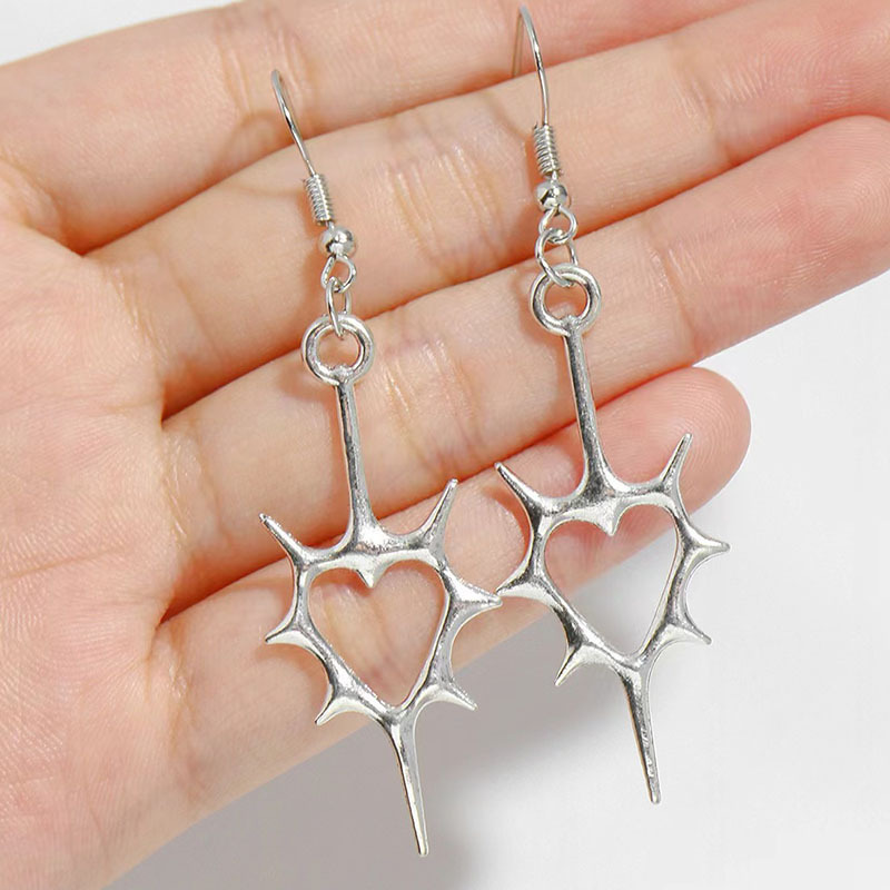 Hollow spiny heart earrings Y2K punk hollow spiny heart headphones