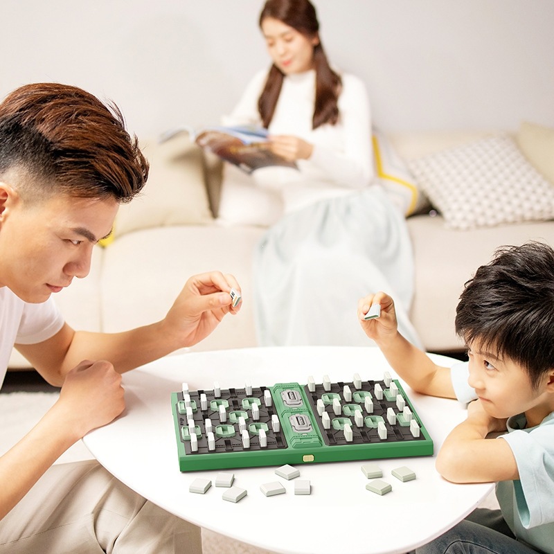 In stock: Giiker high-end electronic referee for the four-nation land warfare chess game, featuring smart technology and automatic magnetic functionality