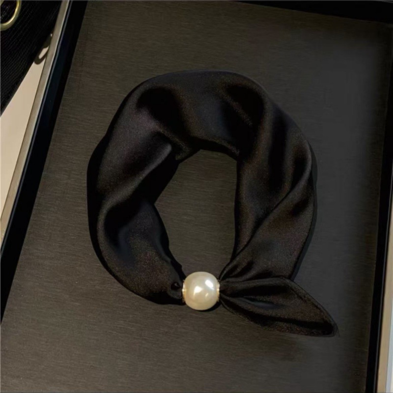 Luxe parelketting met magnetische sluiting voor dames chocker_voghion.com