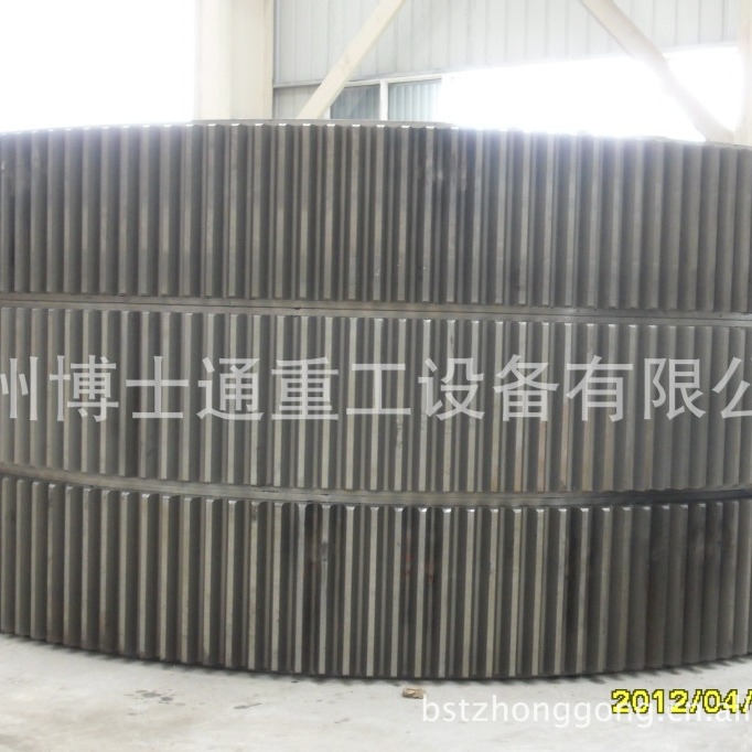 供应日产2500吨回转窑、篦冷机、立磨配件、回转窑铜瓦、球面瓦。