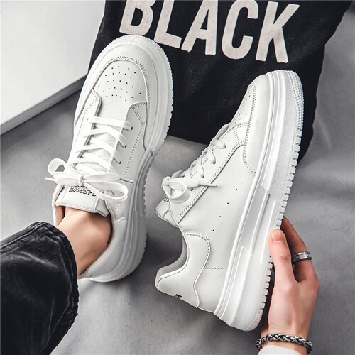 Spring men's shoes new breathable white shoes for men students Korean style trendy versatile thick-soled sports casual board shoes fashionable shoes