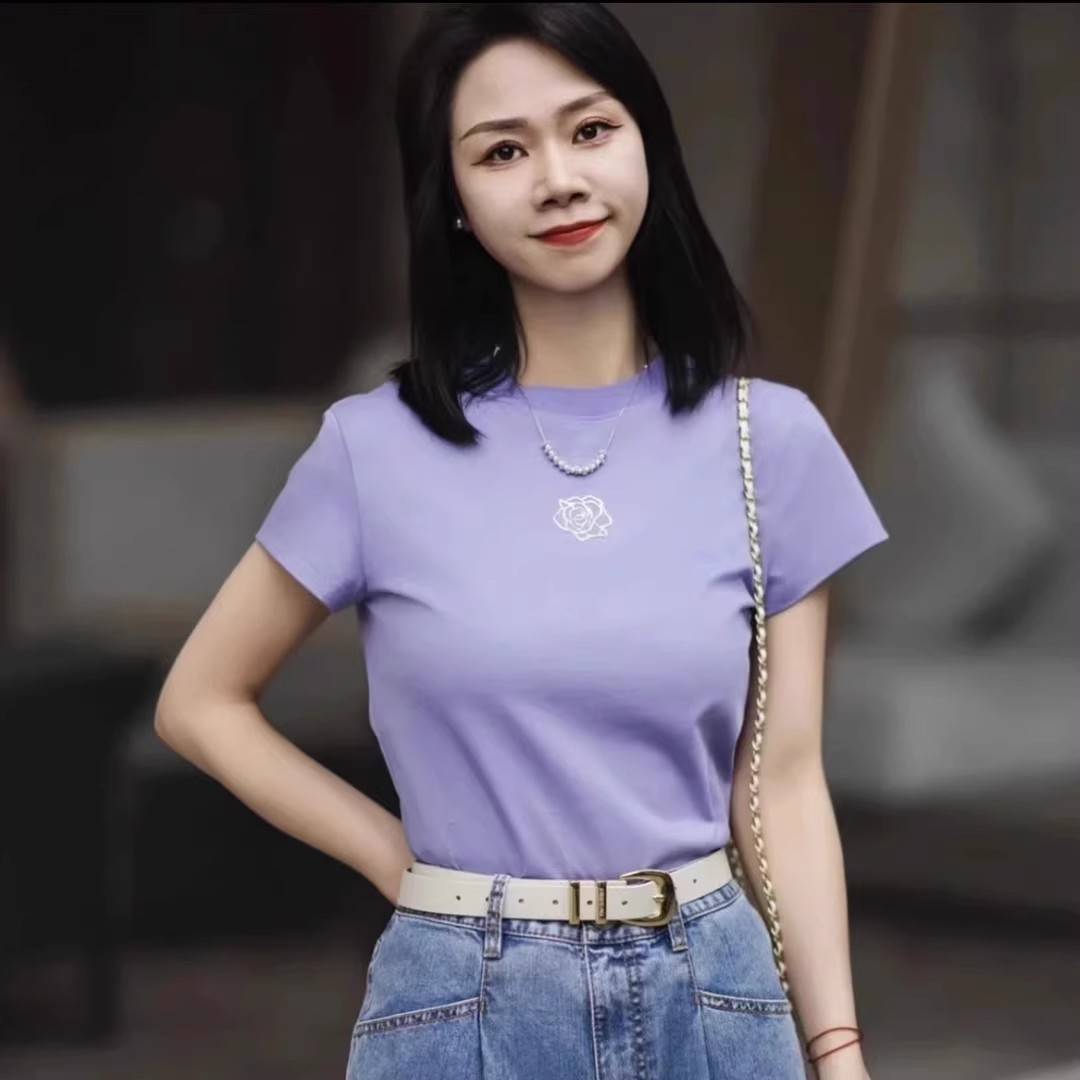 Áo thun nữ cổ tròn cotton thêu hoa hồng tay ngắn — Màu đen ngọt ngào chi tiết 8