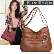 多口袋中老年妈妈包新款大容量多隔层水洗皮包女士斜挎包软皮背包