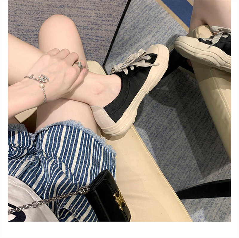 Versatile White Shoes