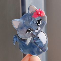 Cartoon Cute Three-Color Cat Animal Pin, New Trend Acrylic Personality Badge for Men and Women, High-End Style