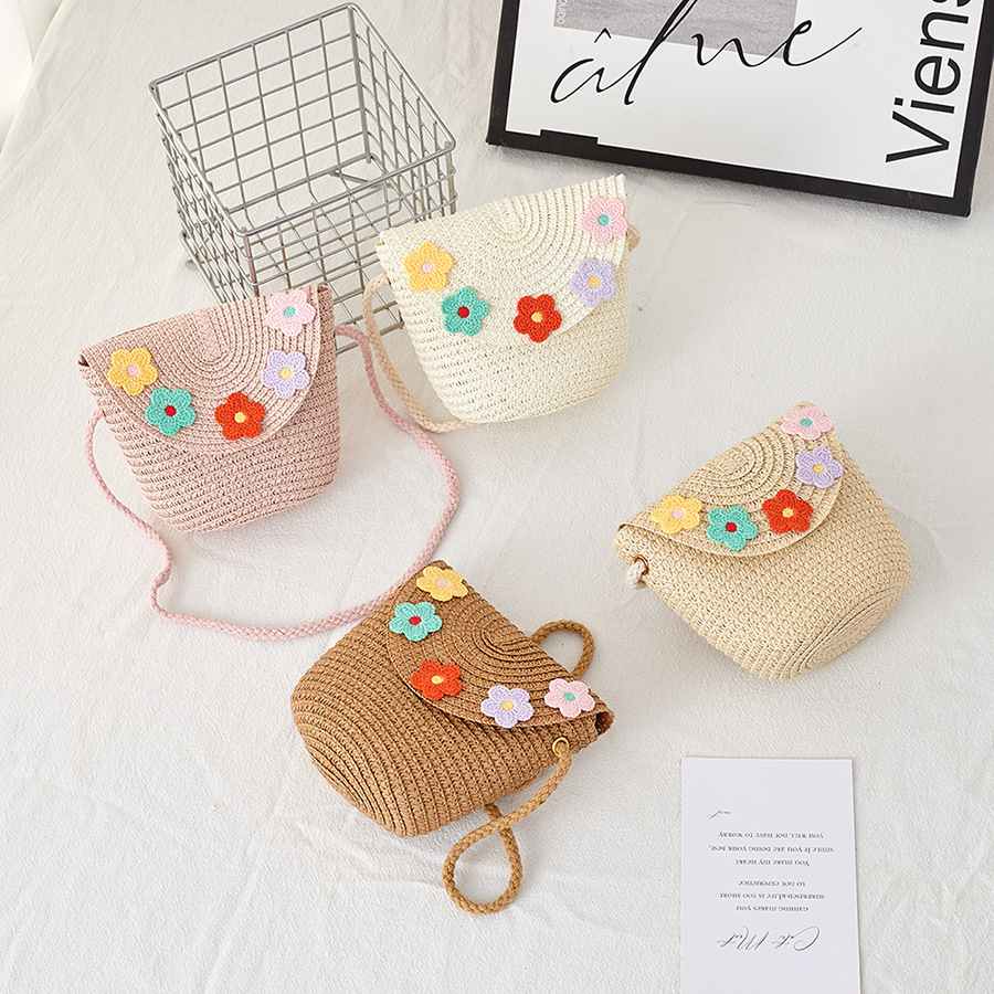 Korean-Style Children's Straw Crossbody Bag for Girls, Cute Flower Straw Woven Coin Purse, Baby Travel Accessory Bag Wholesale