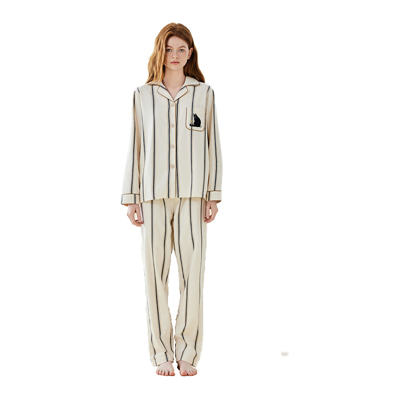 Pajamas bordados de algodón para parejas, pijamas de algodón de invierno y otoño, ropa de vestir para mujeres, se pueden usar fuera.