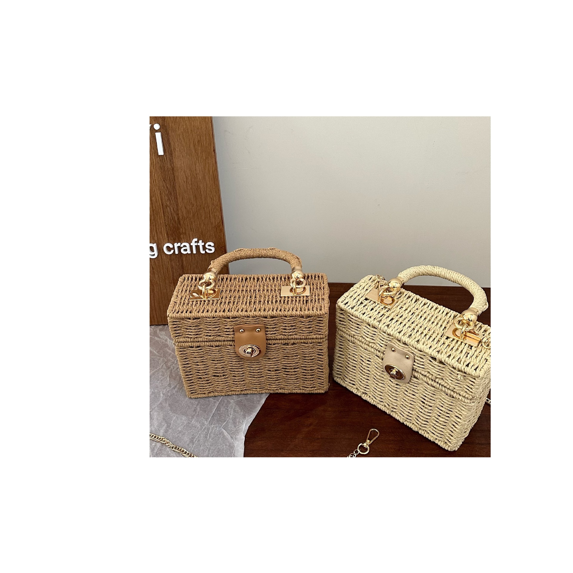 Vacation Style Women's Straw Geometric Vacation Square Lock Clasp Straw Bag