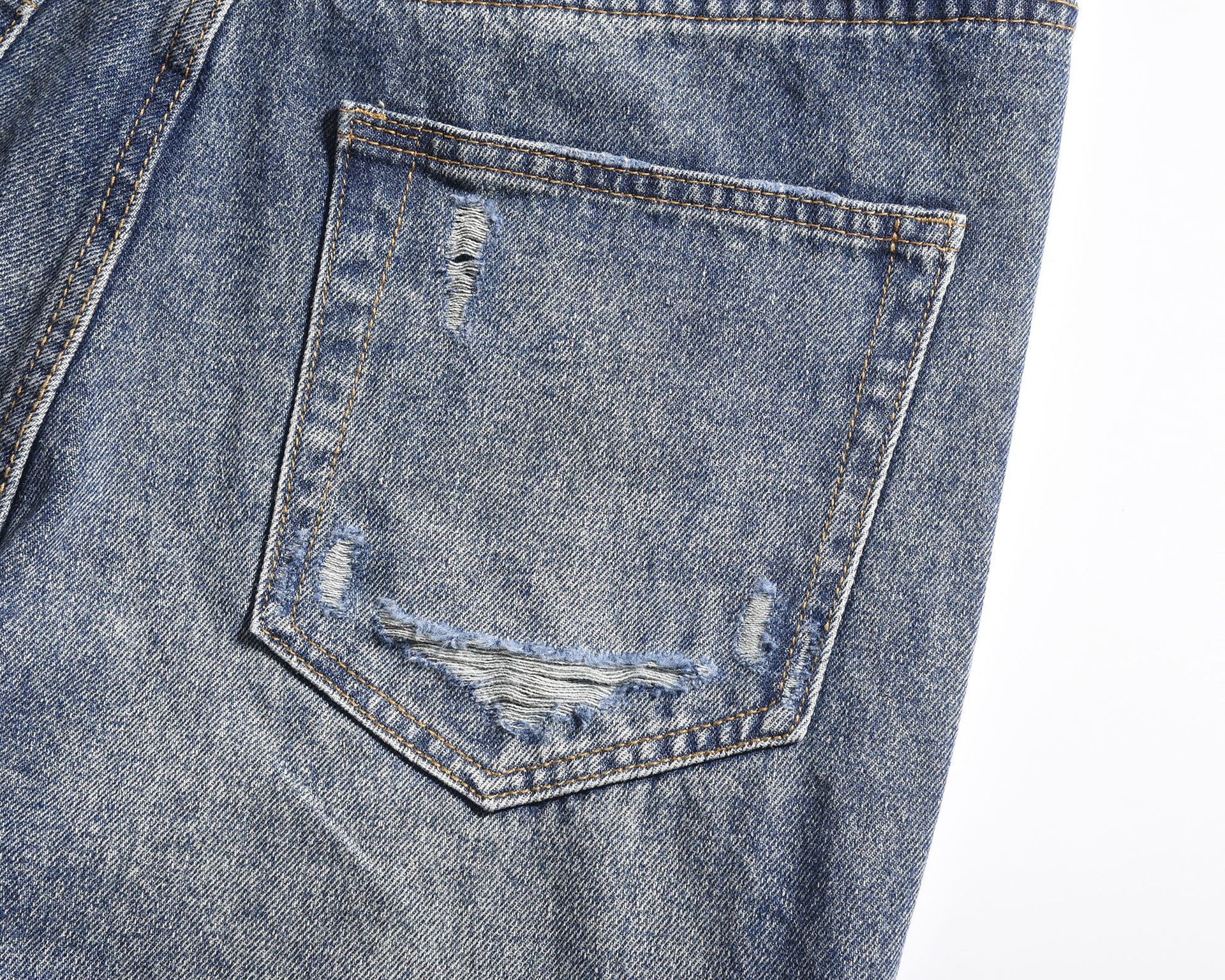 Herrenbekleidung High Street gewaschene, lockere, weit geschnittene ERD-Jeans im gleichen Stil mit ausgestelltem Bein_voghion.com