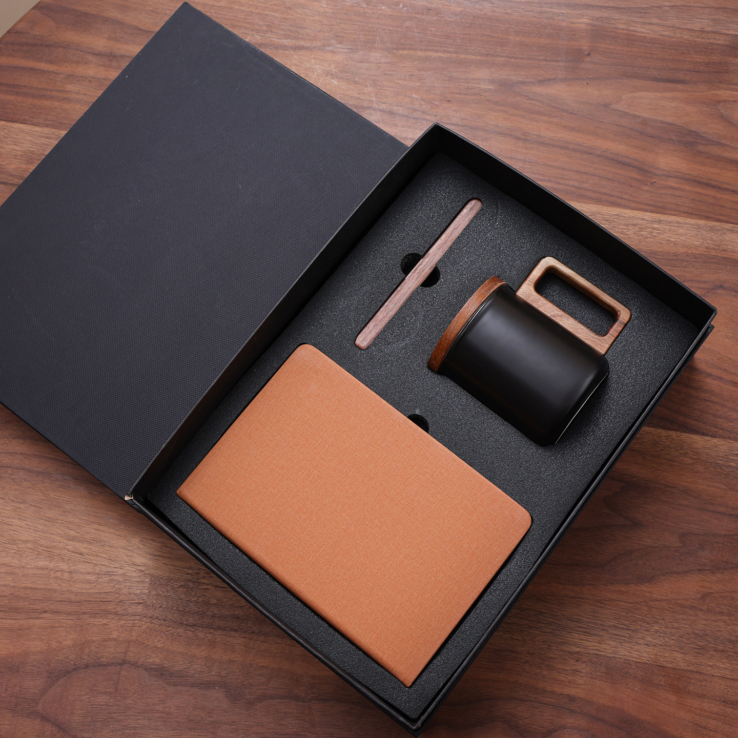 Suyuan taza de madera de nuez taza de cerámica taza de madera taza de café con cojín de taza de madera de madera logotipo publicitario grabado