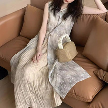 新中式无袖背心裙子女设计感显瘦遮肚子减龄假两件连衣裙2024新款