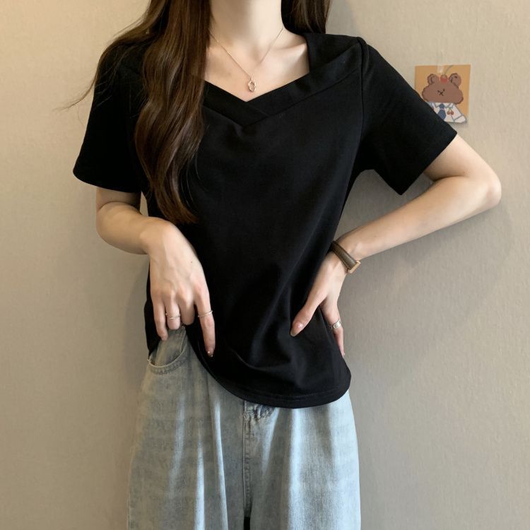 Camiseta de manga corta de hombro recto de diseño de mujer de talla grande para mujer 2024 verano nuevo temperamento suelto y delgado top que cubre el vientre image 7