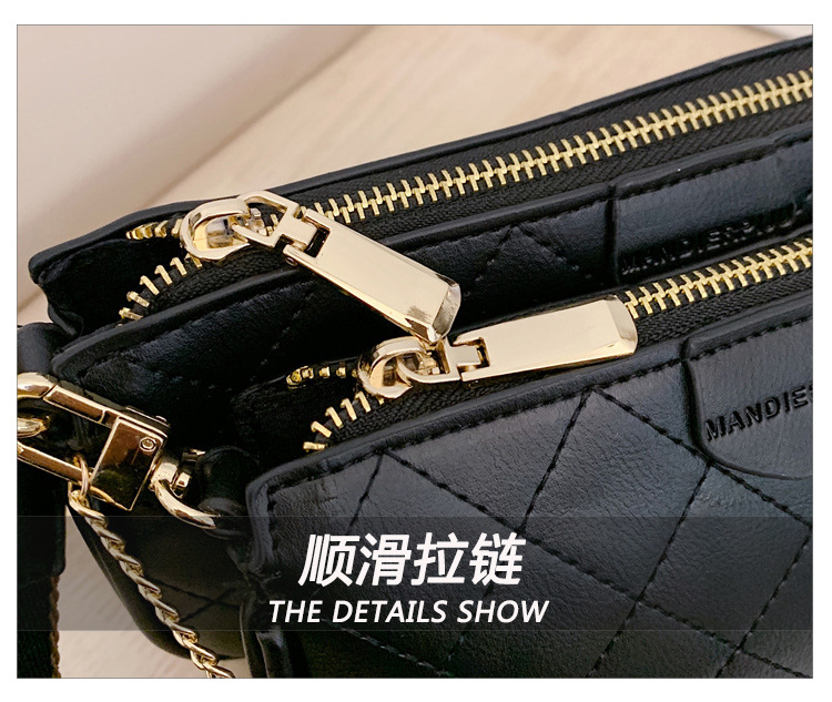 Fashion Three-in-one Chain Shoulder Messenger Small Square Bag Wholesale display picture 24