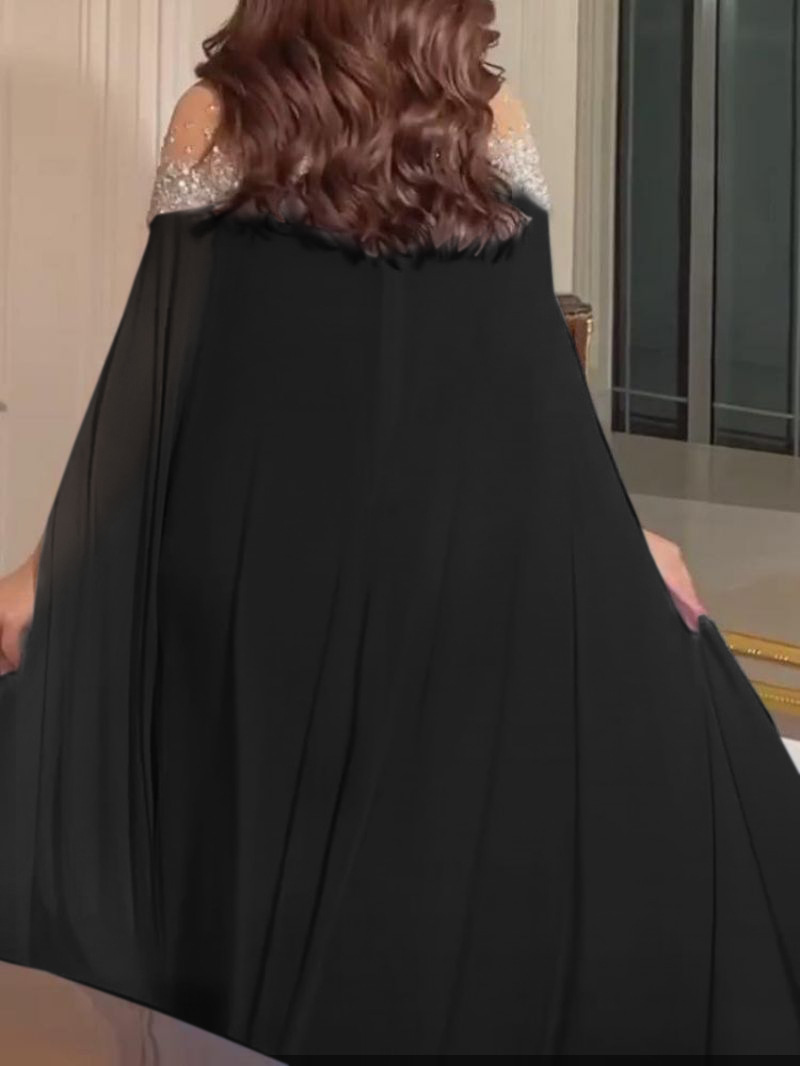 Elegant aftenkjole for damer med perler og stein i chiffon_voghion.com