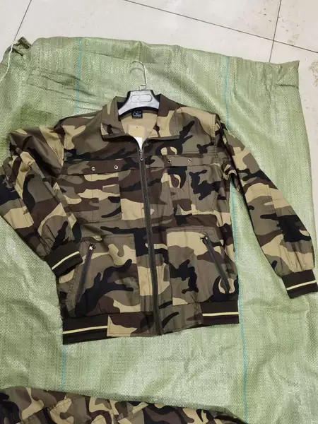 With zipper, camouflage