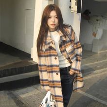 感格子毛呢外套女秋冬新款牛角扣韩版气质小众中长款呢子大衣