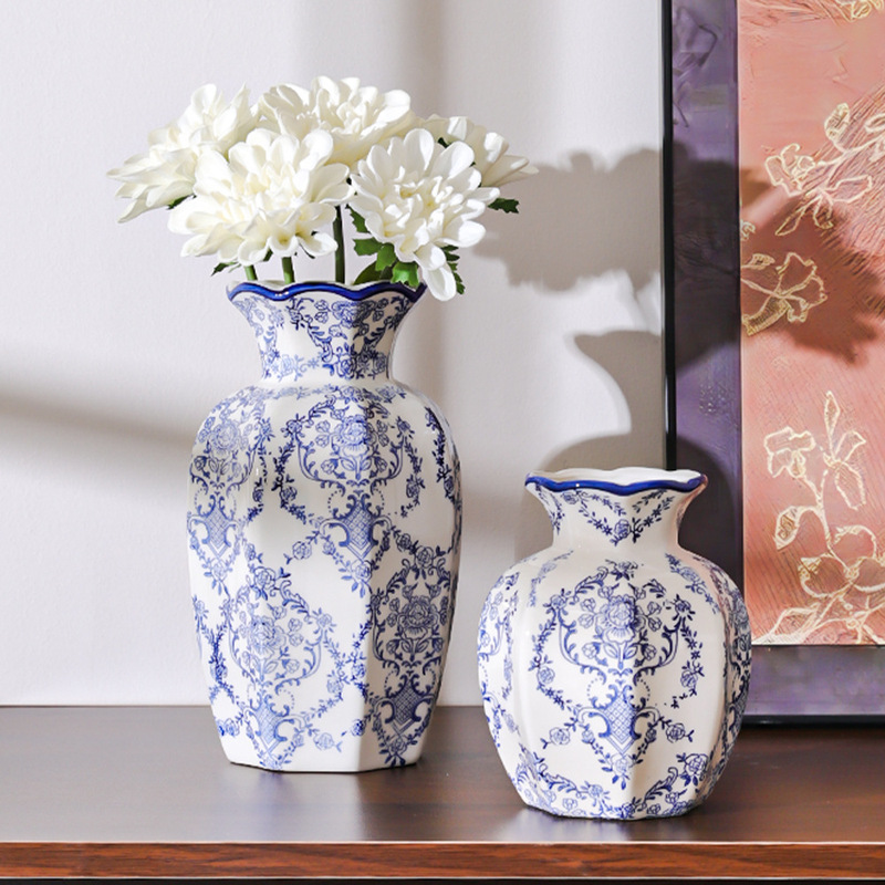 Medieval Style Blue and White Porcelain, New Chinese Style Retro Ceramic Vase, High-End Hydroponic Flower Arrangement, Home Desktop Decoration