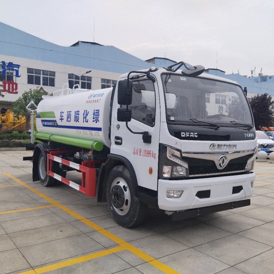 National Vi Dongfeng Duolica Sprinkler Truck, Garden Sprinkler Truck, Construction Site Dust Removal Sprinkler Truck 9.3