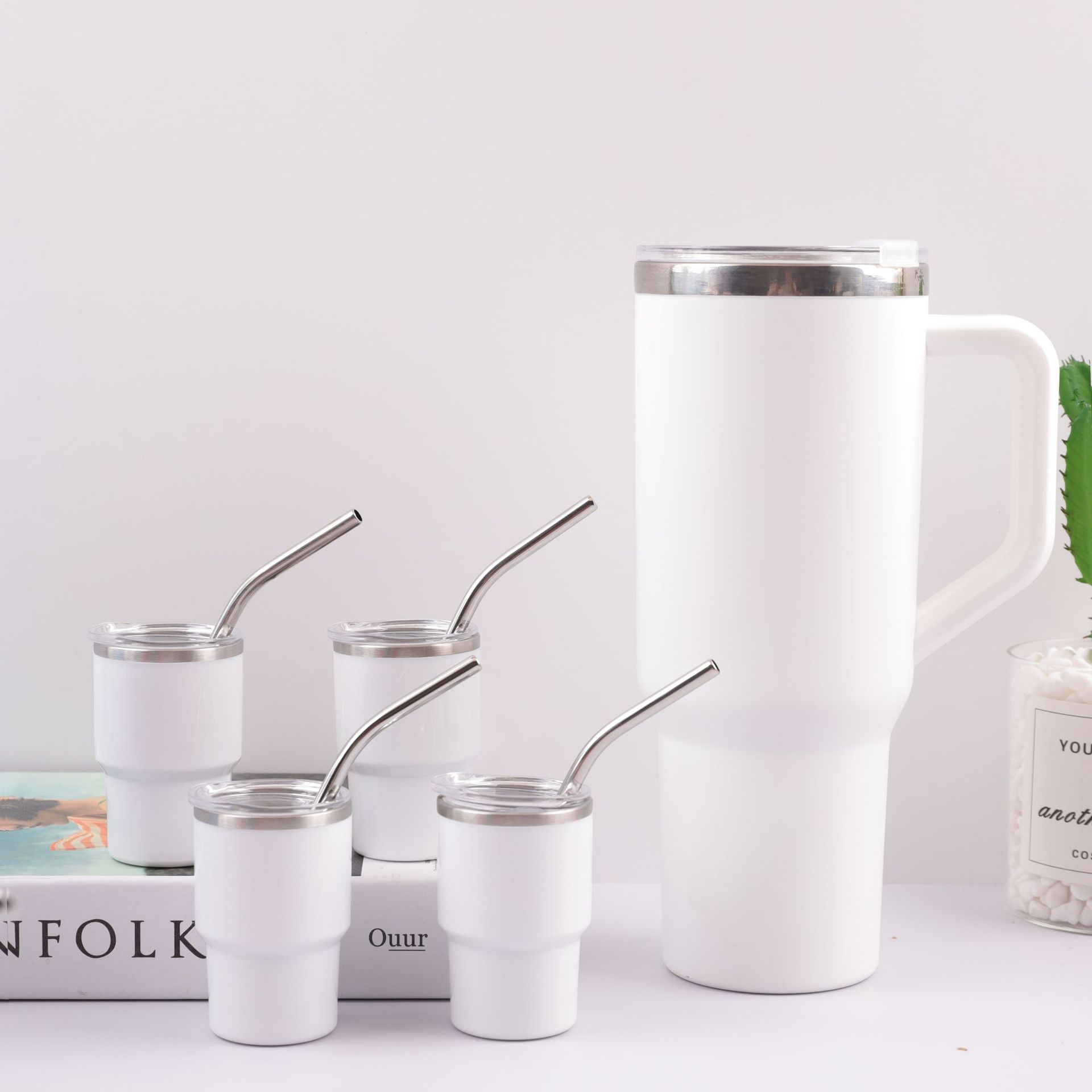 Nuevos productos transfronterizos 30oz conjunto de tazas de paja de acero inoxidable de doble capacidad al aire libre para compartir tazas al por mayor