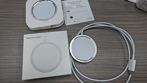 White, 15W