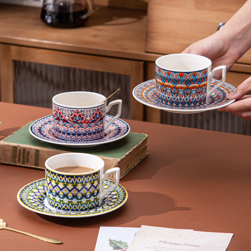 Bohemia de alta calidad taza de café y plato conjunto de tazas de cerámica en el extranjero de alto valor de regalo de mano regalo de actividad
