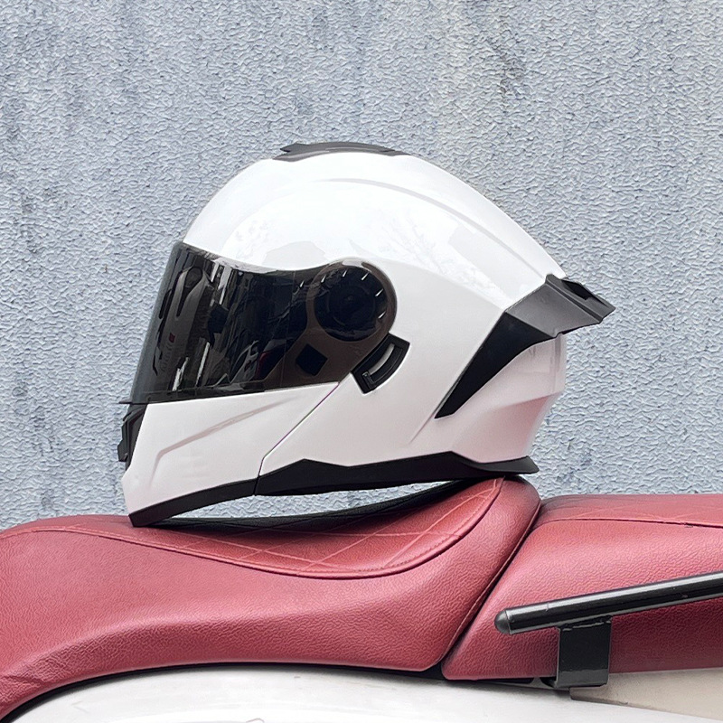 Cascos de motocicleta LVS Cascos para hombres y mujeres, locomotoras de doble espejo, nuevo estándar nacional, certificado 3C, Bluetooth semicompleto, cuatro estaciones