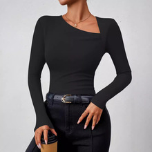 ���R�d�羳���QŮ�b�L�����r���\������б�I�OӋ�м�ɫ���NT��