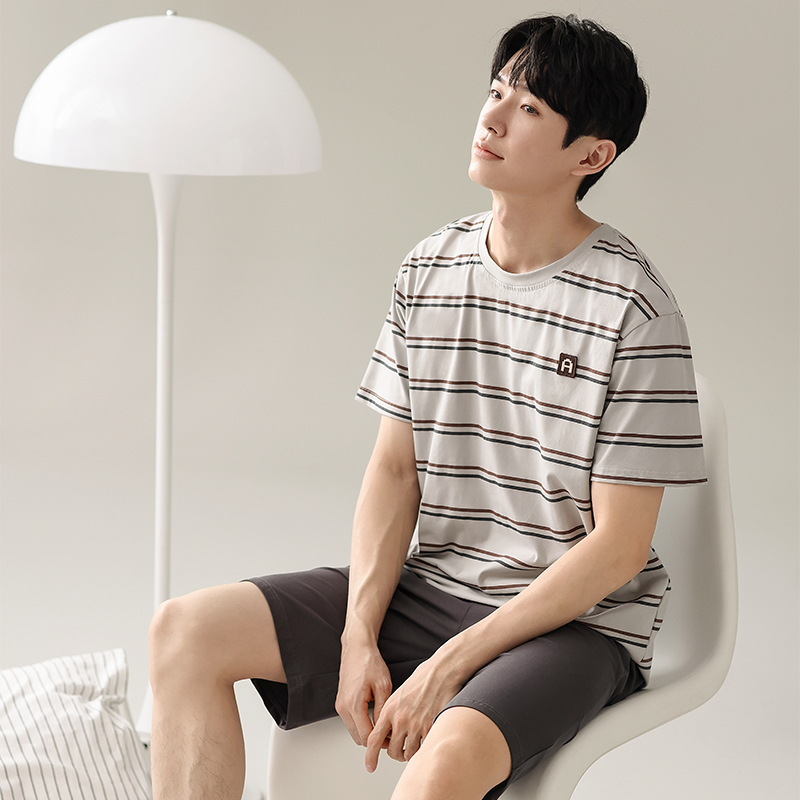 Nuevo pijama de algodón de verano para hombres pantalones cortos de mangas cortas chaqueta de cuello redondo ropa de hogar para hombres casual suelta grande conjunto