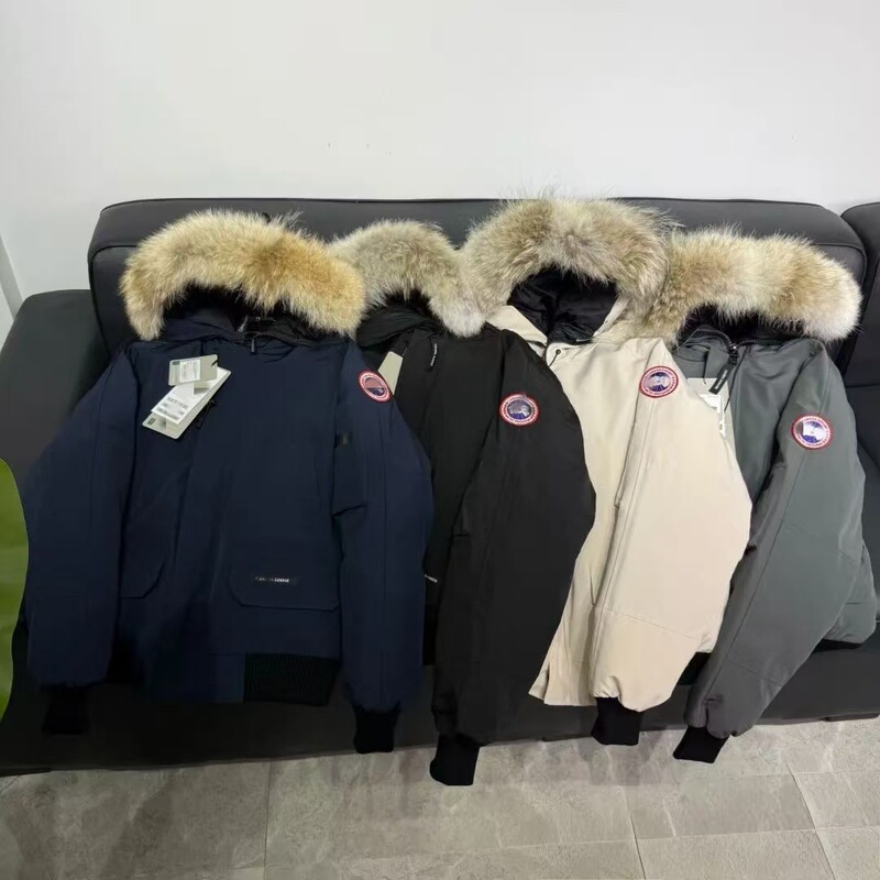 Canada's New Winter Goose Thickeneded down Jacket for Men and Women, Same Style Couple Hooded Loose Fashionable Versatile Jacket