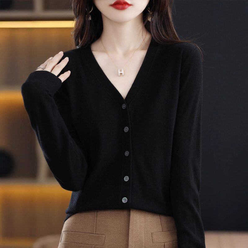 Cashmere Cardigan for Women, New Autumn and Winter Style, V-Neck, Black, Loose Fit, 100% Long-Sleeved Wool Knit Small Jacket Top
