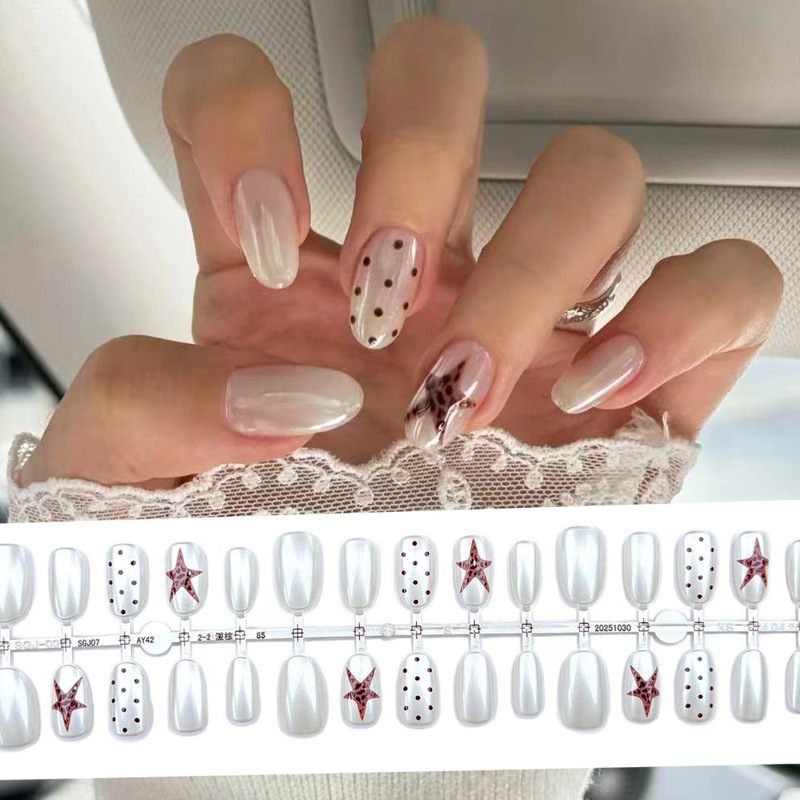 Hailey's Same Style White Magic Mirror Powder Press-On Nails, Popular on Instagram, Polka Dot Short Oval Nail Stickers, Versatile and Stylish