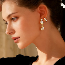 �羳�¿�P䓶��h�r�к��sU��ˮ�����ʯ�Ƕ�18K��ɫ���