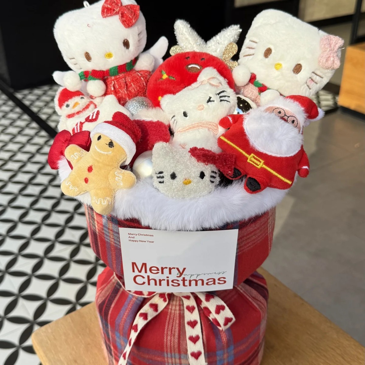 Mantequilla de Navidad Día de San Valentín Teddy Bear Buquet para novia muñeca de peluche dibujos animados creativos regalo de cumpleaños