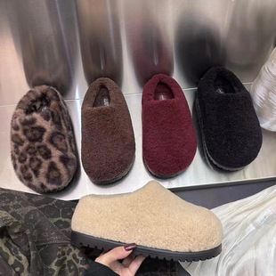 Korean Style Casual Furry Slippers for Women 2024 New Winter Outdoor Flat Lazy Mules with Plush Lining and Closed Toe Half Slippers