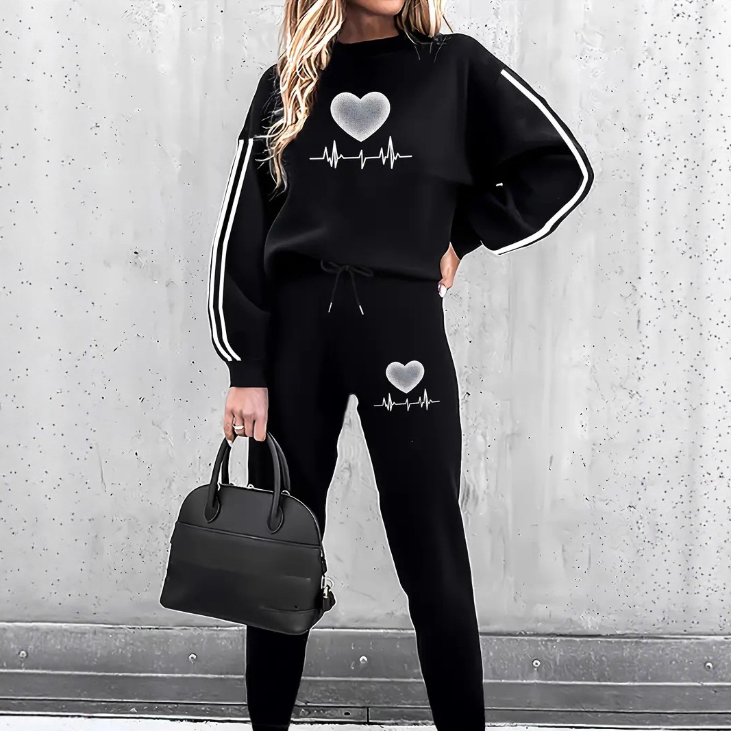 Conjunto de sudadera con capucha y pantalón deportivo de manga larga estampado para mujer – Ropa de estar por casa informal y moderna con estampados florales y de corazones, mezcla de poliéster suave (blanco/negro)_voghion.com