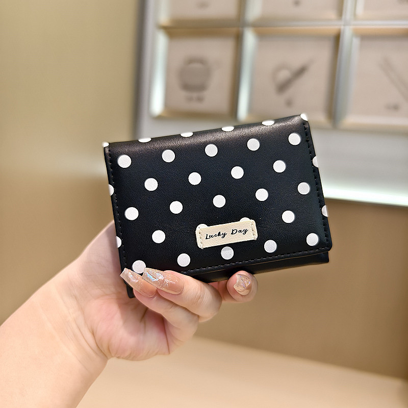 デイニー 韓国版新商品 シンプルで新鮮なファッション 水玉模様プリント 70% off ミニコンパクトショートウォレット 財布 女性用|undefined
