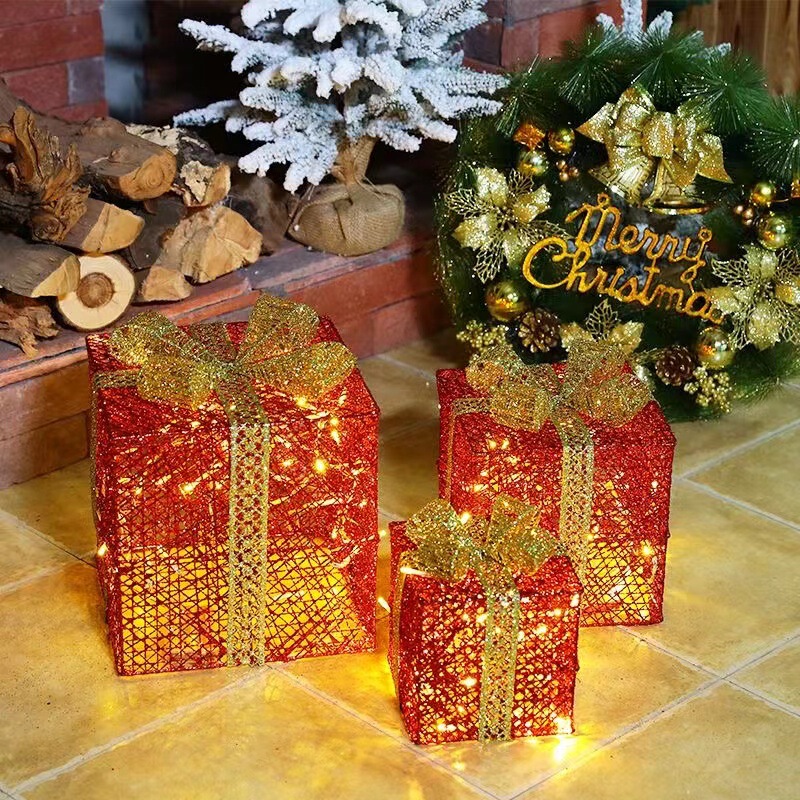 クリスマス鉄芸発光ギフトボックス三点セット積み上げ装飾品セットクリスマスツリーホテルシーン配置置物|undefined