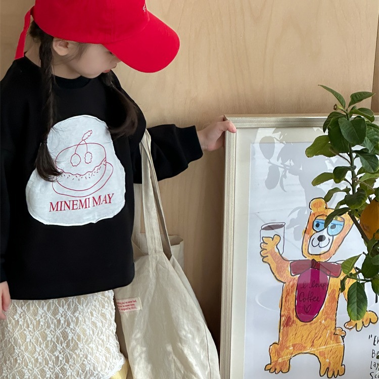 2024 primavera estilo coreano carta de dibujos animados para niños camiseta moda niños y niñas cuello redondo manga larga parche impreso camiseta
