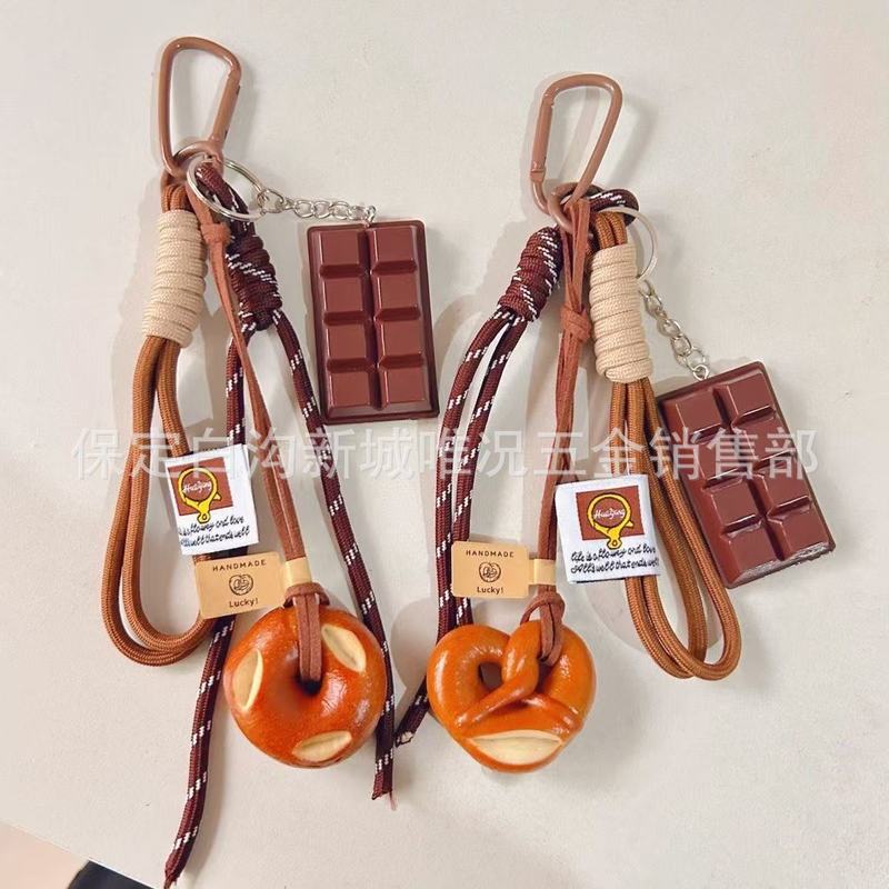 ins风仿真食物跨境miu系碱水面包包巧克力挂件饰品可爱个性钥匙扣|undefined